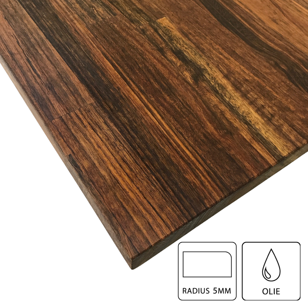 Træ bordplade i afrikansk valnød med olie set forfra